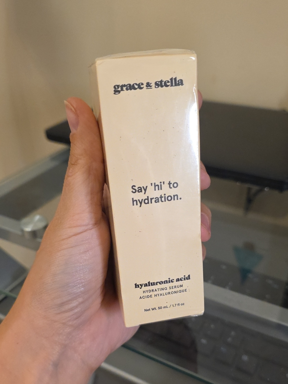 grace & stella Hydrating Hyaluronic Acid Serum - New